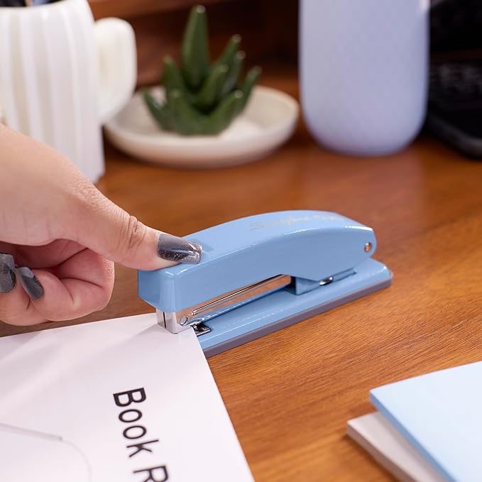 Swingline Stapler, Cub Compact Desktop Stapler, 20 Sheet Capacity, Metal, Electric Blue (S701069)