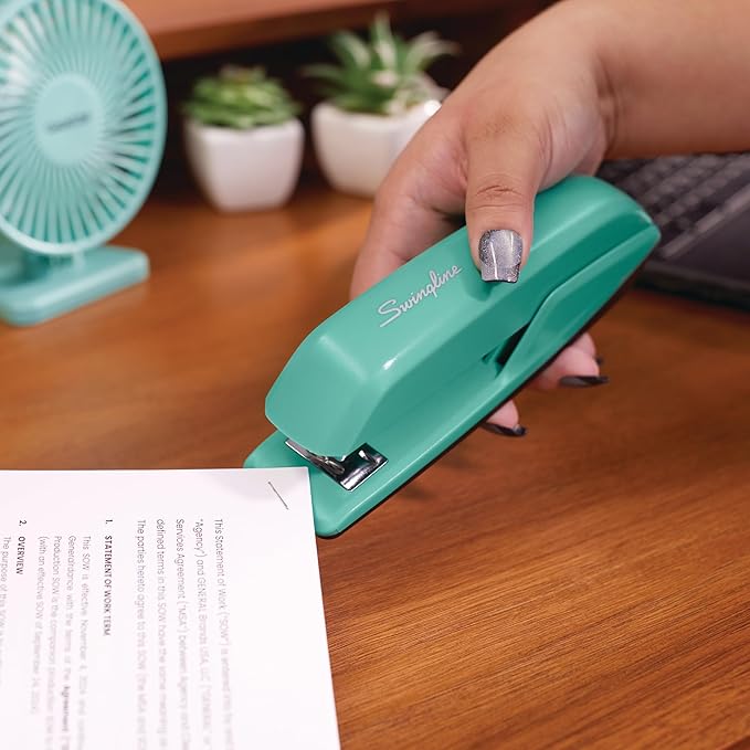 Swingline Stapler, 20 Sheet Capacity, 545 Desktop Stapler, Spring Green (S7054514)